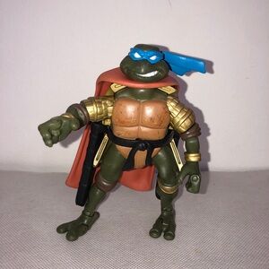 Teenage Mutant Ninja Turtles Ninja Knight Limited Edition Gold Leonardo